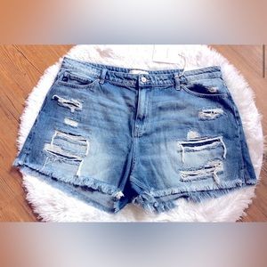 KanCan Distressed Denim Women Shorts NWT
